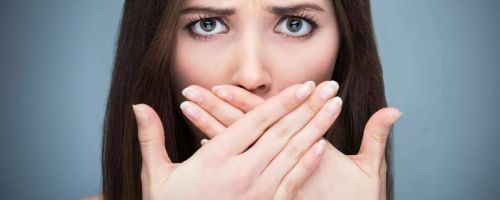Могут ли паразиты вызывать плохой запах изо рта